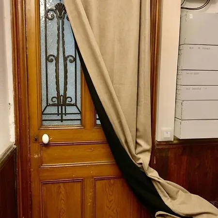 Апартаменты Confort T3 Hyper Centre Terrasse Metro